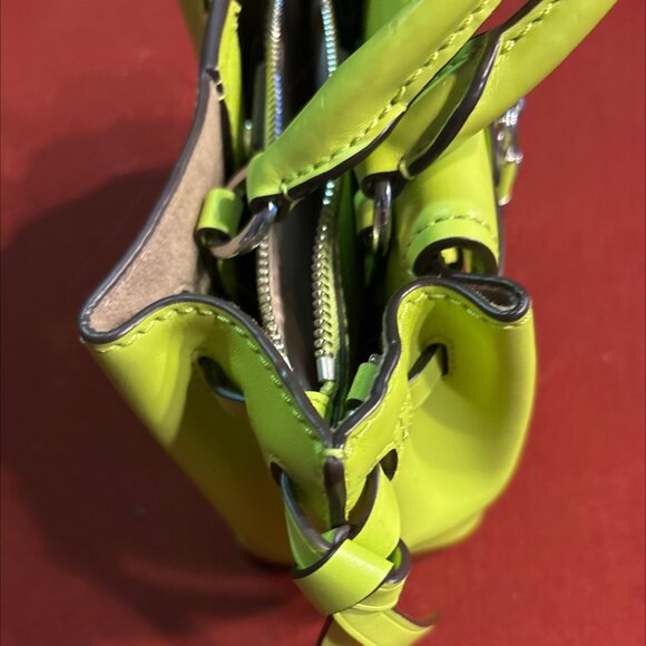 NWOT Michael Kors Mercer Neon Green Satchel - Picture 8 of 8